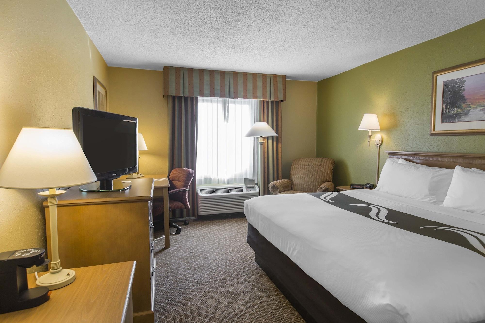 Quality Inn Perrysburg Exterior foto